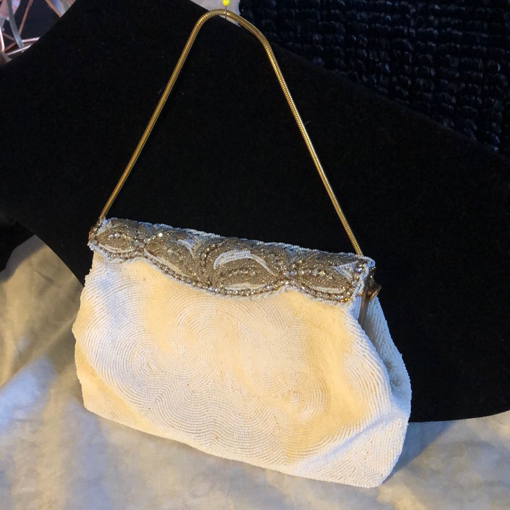 Vintage crystal embellished frame close sparkle swirl beaded + mirror, purse bag
